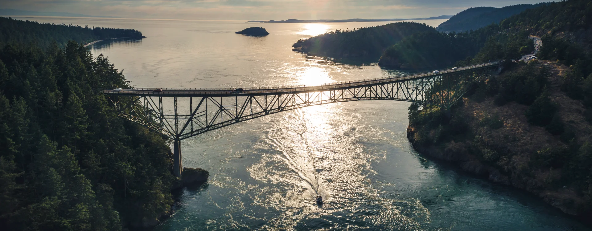 live minutes away from Deception Pass
